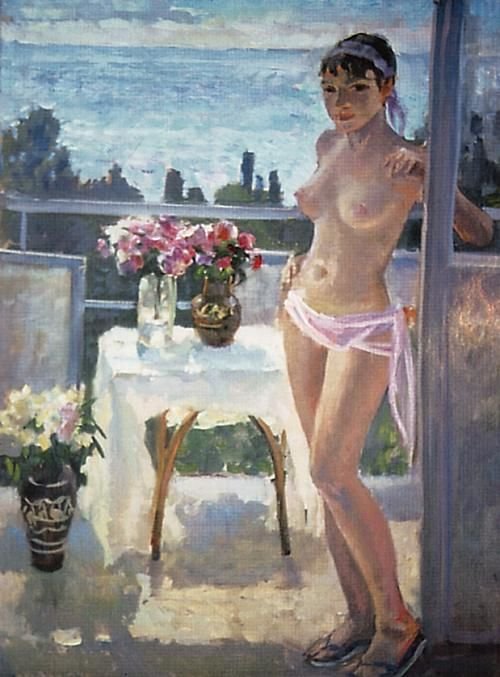 девушка топлесс стоящая у балконной двери, картинка эротической живописи
