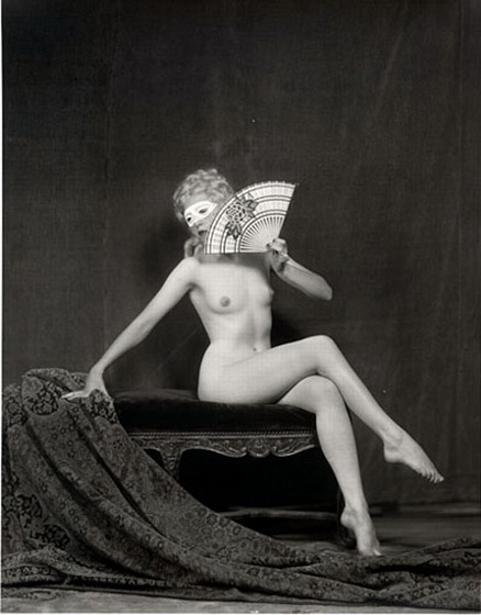 Театр, ретро фото голой женщины