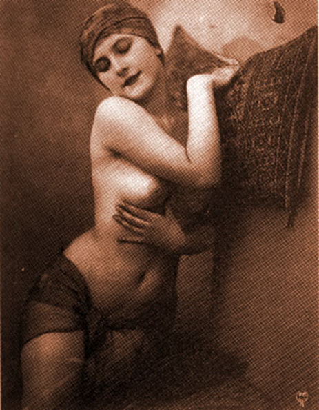 Томление, ретро фото голой женщины