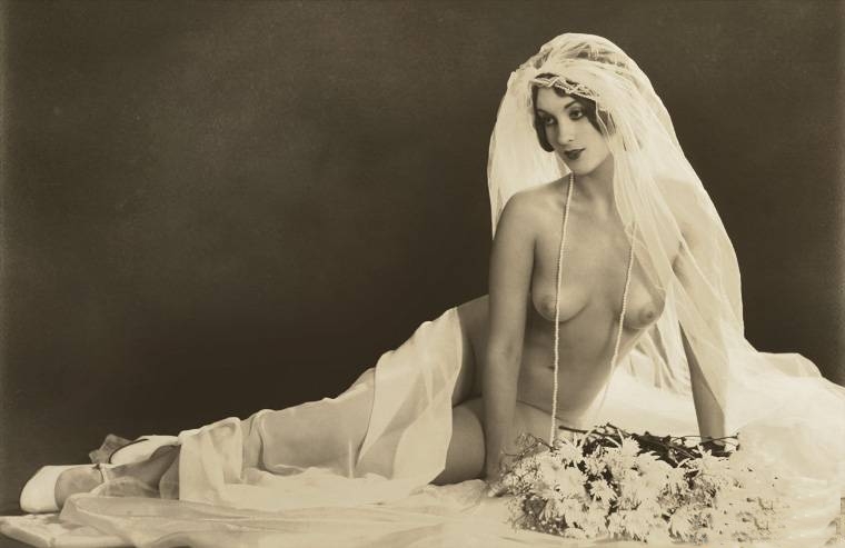 голая невеста перед первой брачной ночью, ретро фото эротики секса