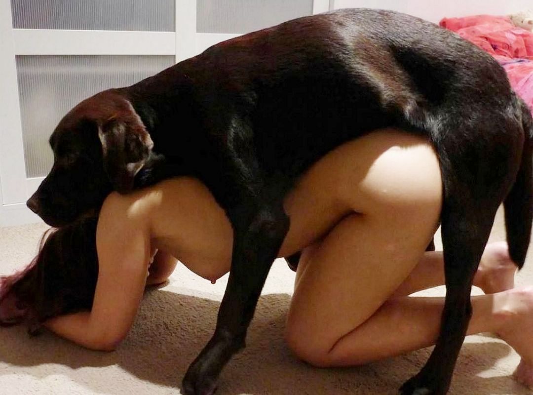 собака трахает девочку секс фото 20