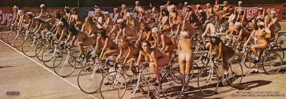 заезд голых велосипедисток,   цветное ретро порно фото